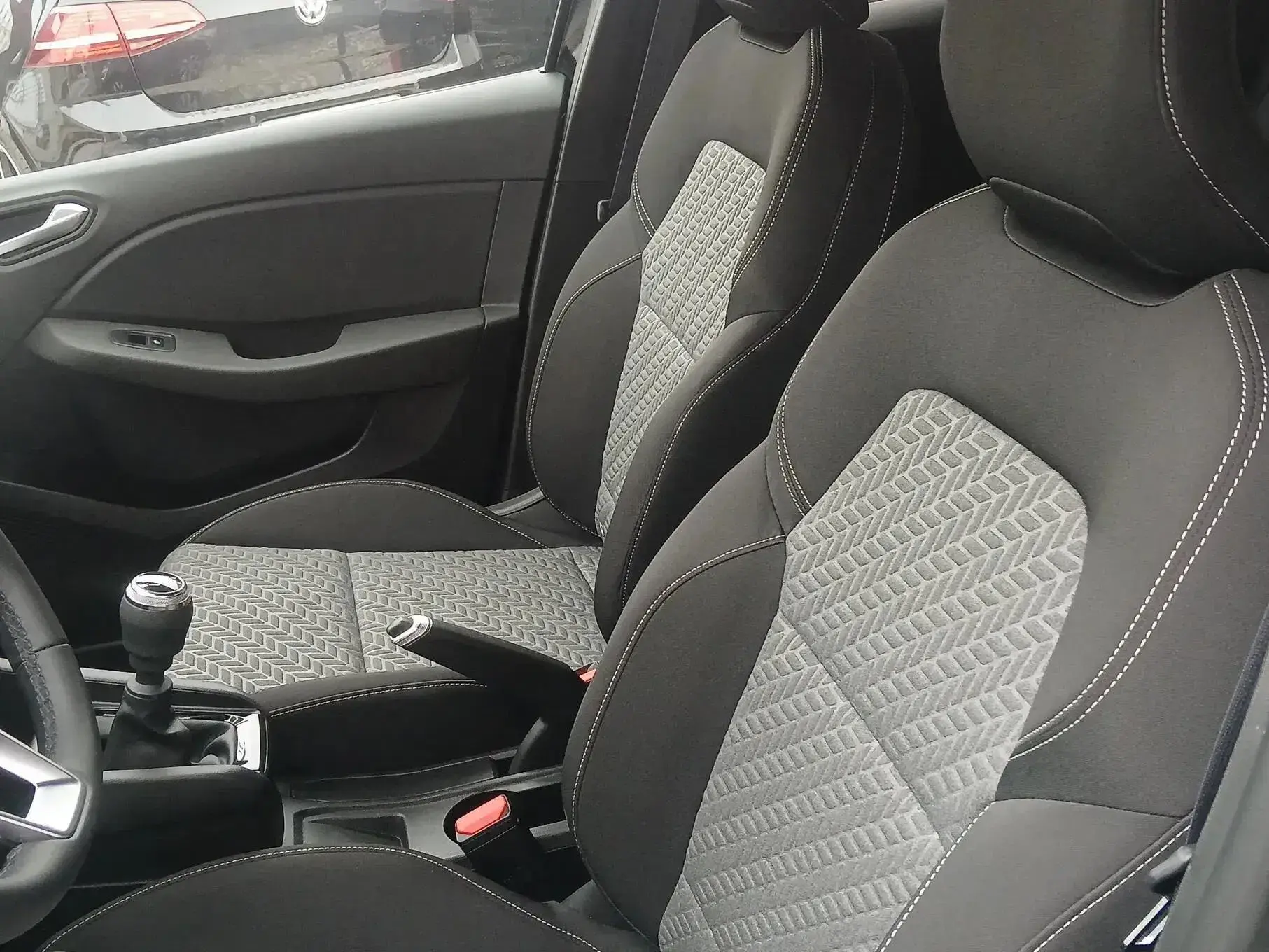 Renault Clio Outro 10