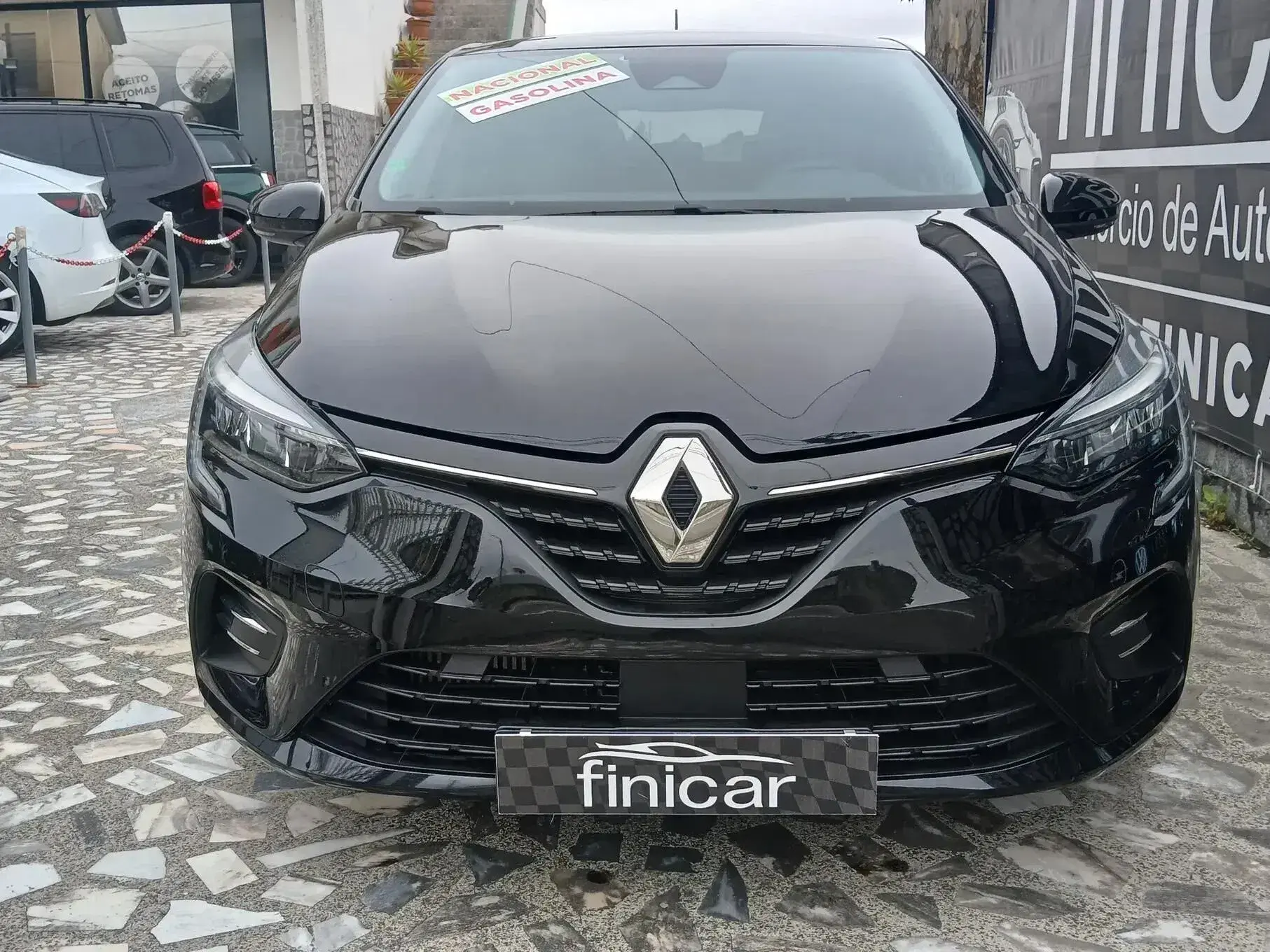 Renault Clio Outro 12