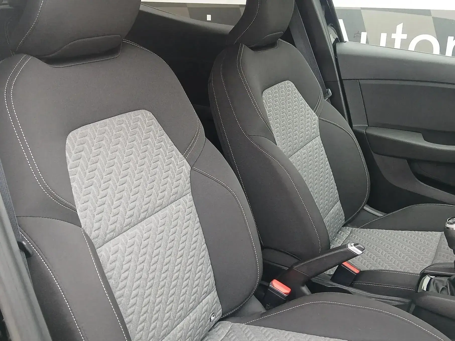 Renault Clio Outro 13