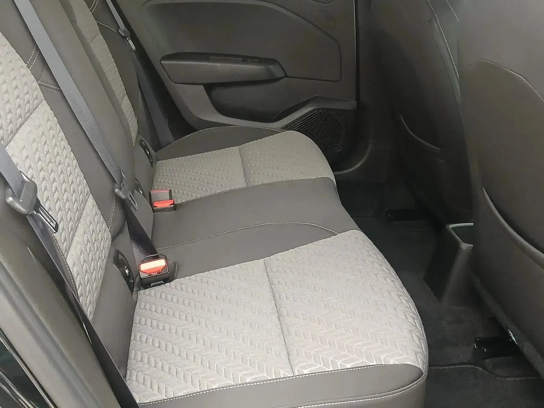 Renault Clio Outro 15