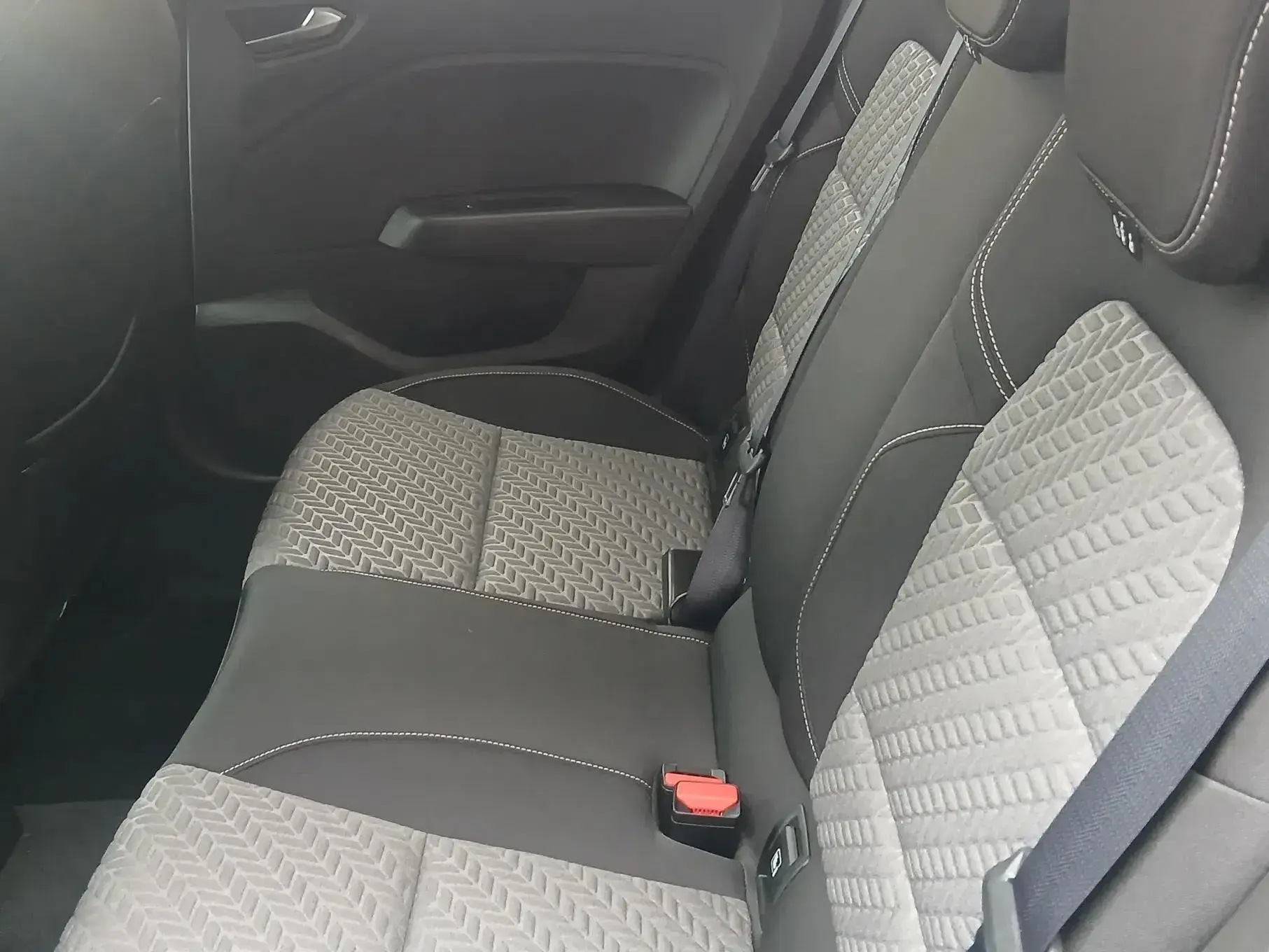 Renault Clio Outro 17