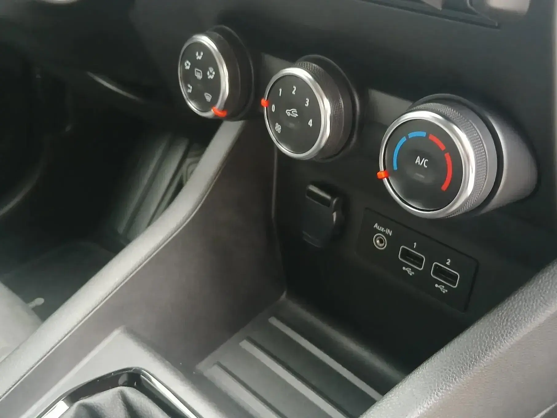 Renault Clio Outro 29