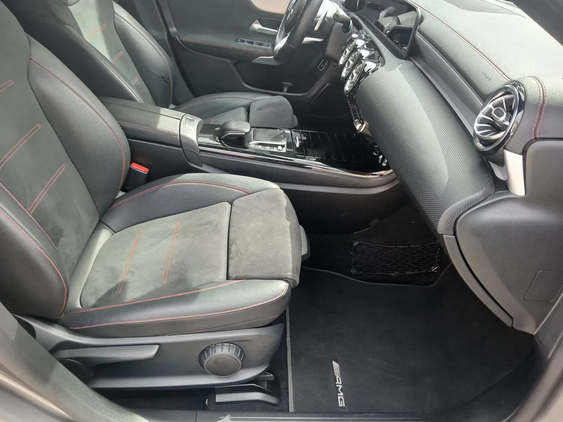 Mercedes-Benz CLA 180 d Shooting Brake AMG Line Aut. 8