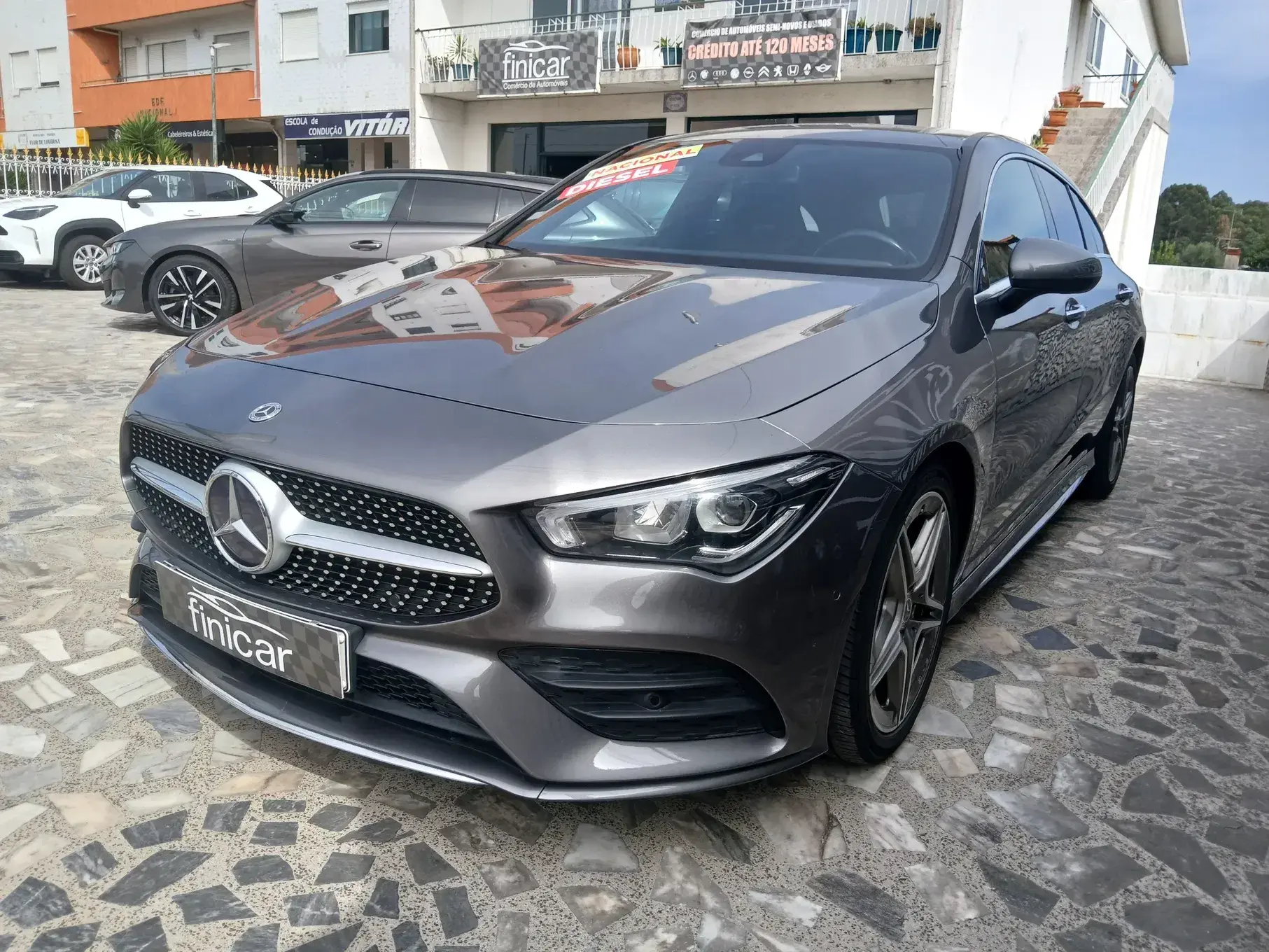 Mercedes-Benz CLA 180 d Shooting Brake AMG Line Aut. 32
