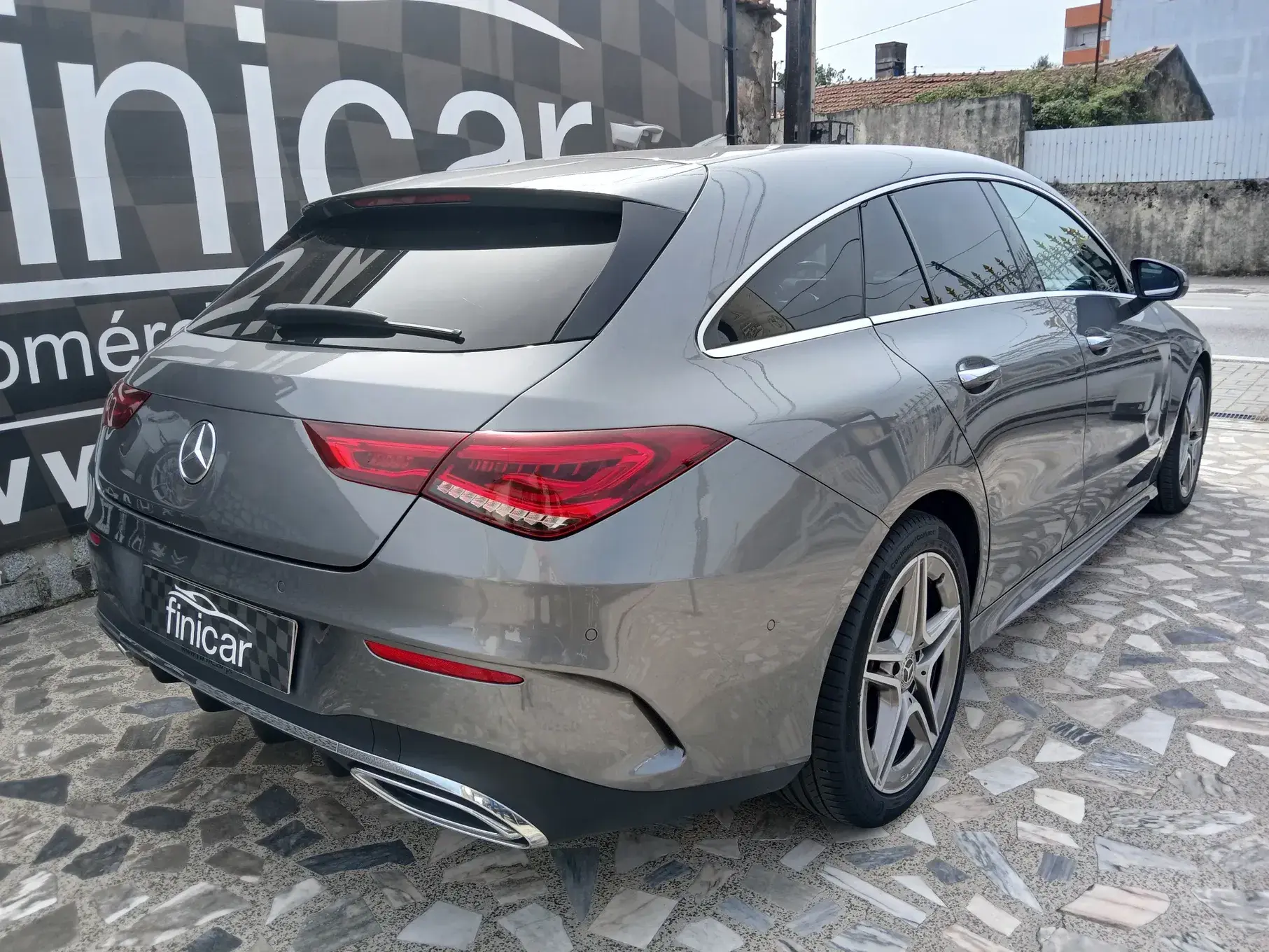 Mercedes-Benz CLA 180 d Shooting Brake AMG Line Aut. 34