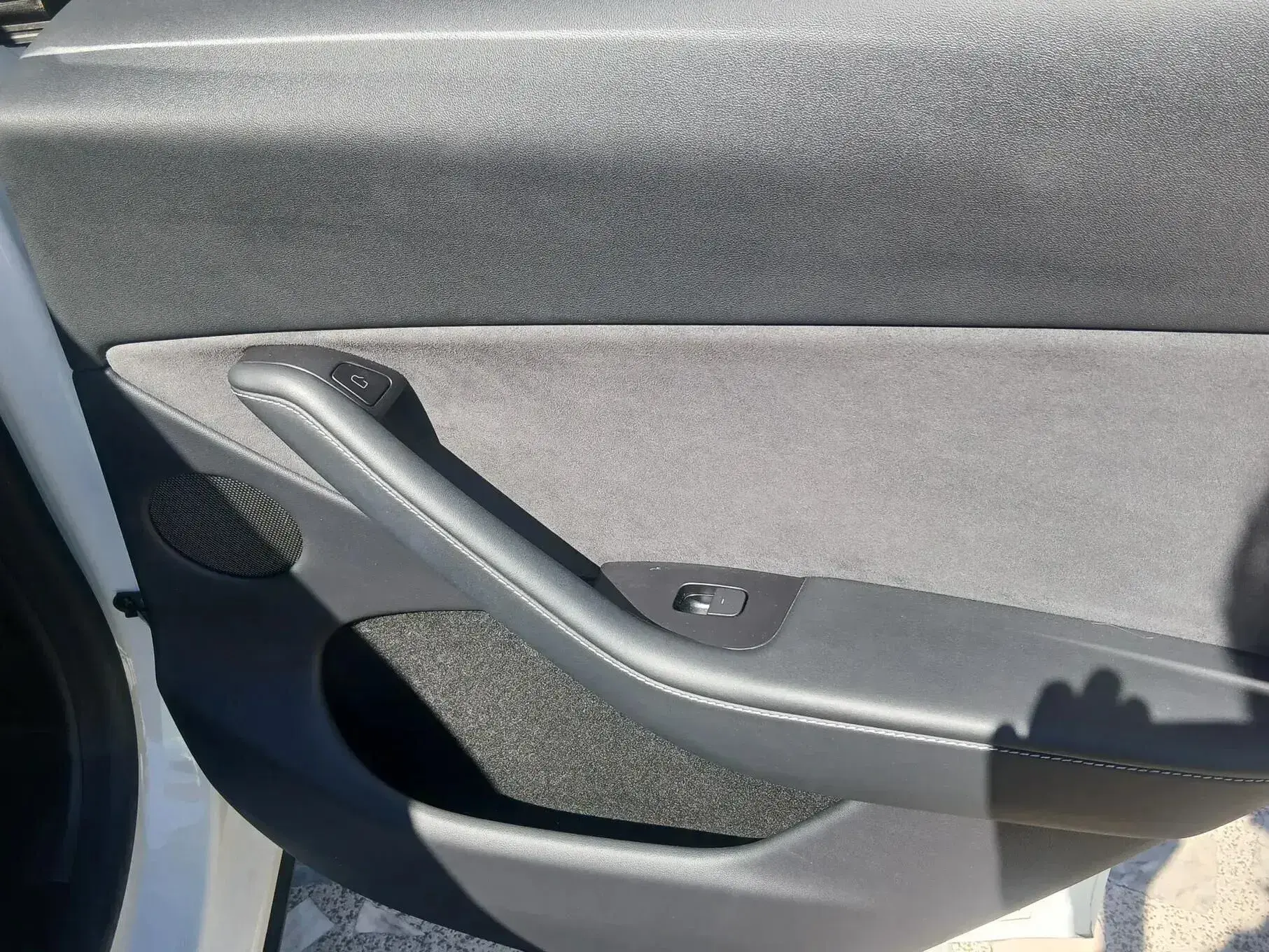 Tesla Model Y Performance Dual Motor AWD 24