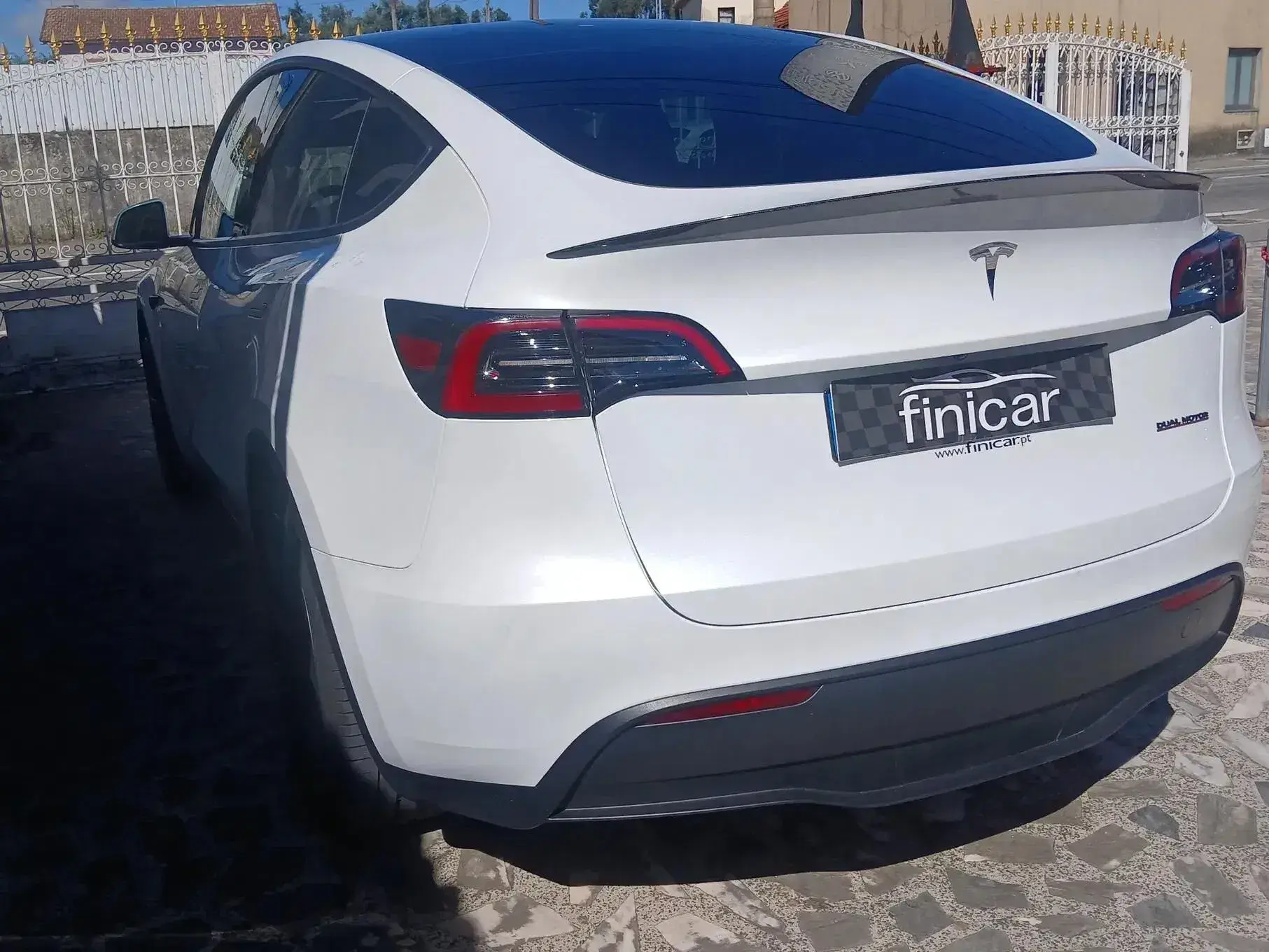 Tesla Model Y Performance Dual Motor AWD 36