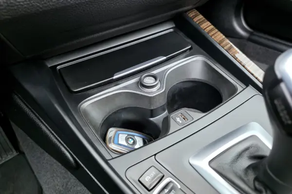 BMW M240i xDrive Auto 26
