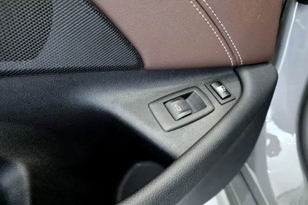 BMW 530 e Pack Desportivo M 10