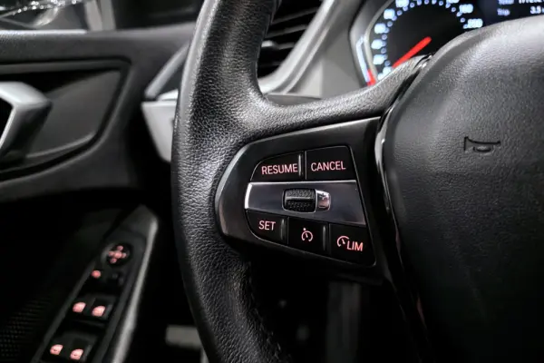 BMW 118 d Line Sport Auto 16