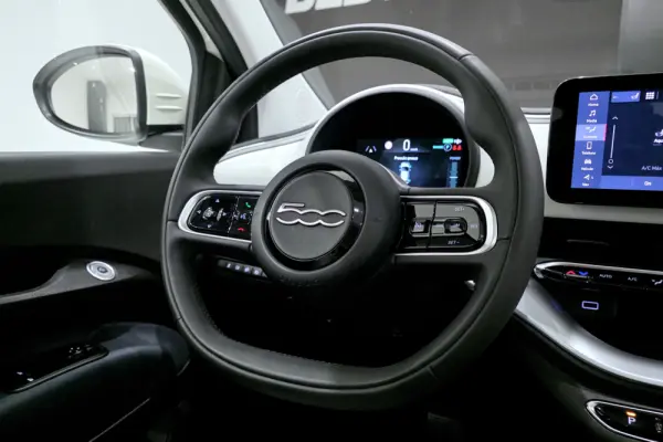 Fiat 500e 3 + 1 42 kWh Icon 17