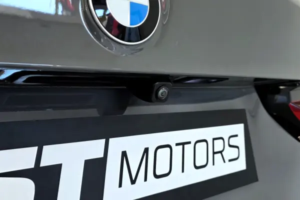 BMW 530 e Pack Desportivo M 52