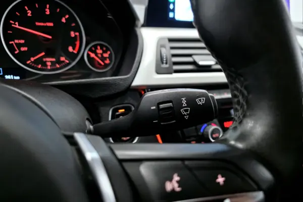 BMW 318 d Touring 16