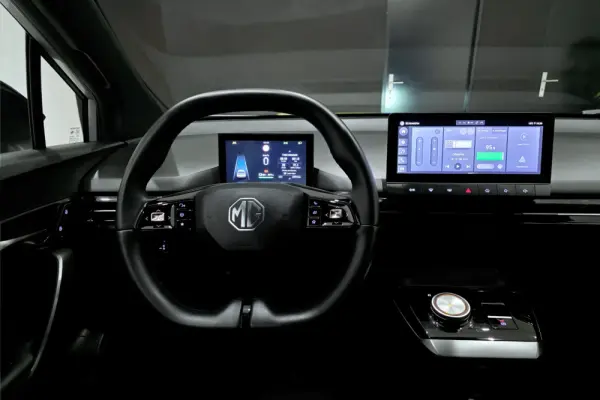MG MG4 64 kWh Comfort 13