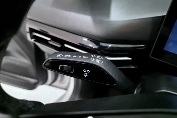 MG MG4 64 kWh Comfort 18