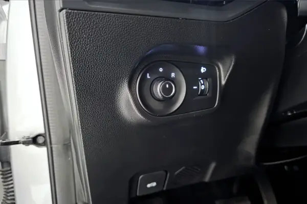 MG MG4 64 kWh Comfort 19