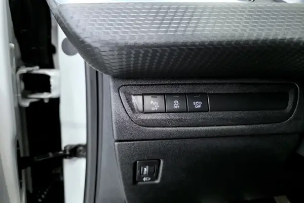 Peugeot 208 1.2 PureTech GT Line 18