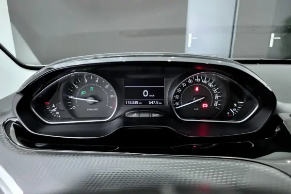 Peugeot 208 1.2 PureTech GT Line 19