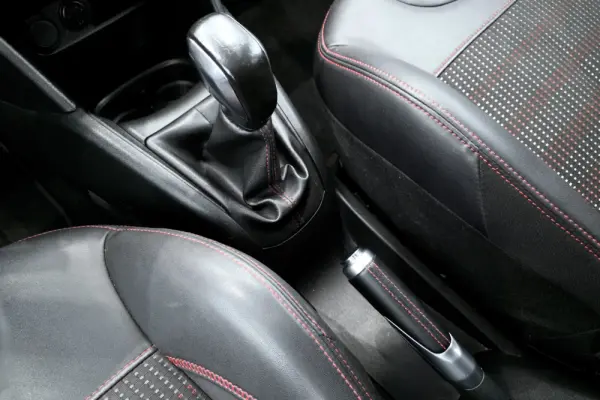 Peugeot 208 1.2 PureTech GT Line 23