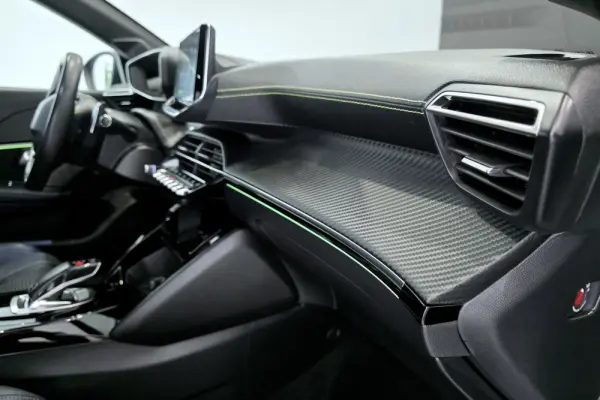 Peugeot 208 1.2 PureTech GT Line EAT8 24