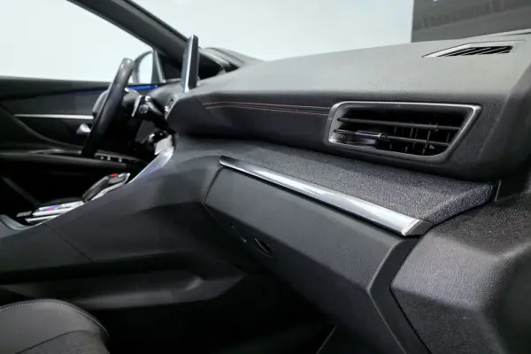 Peugeot 3008 1.5 BlueHDi GT Line EAT8 29