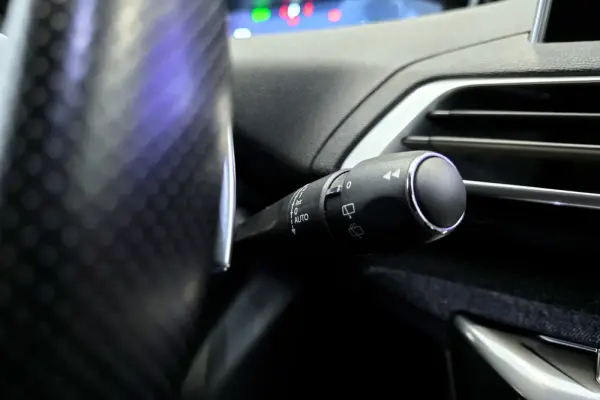 Peugeot 3008 1.6 BlueHDi GT Line EAT6 21