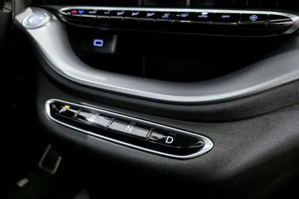 Abarth 500e C Scorpionissima 25