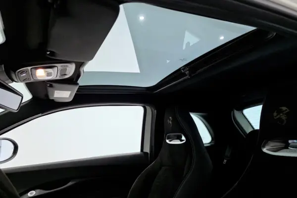 Abarth 500e C Scorpionissima 32