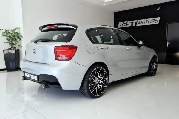 BMW 120 d Pack M Auto 5