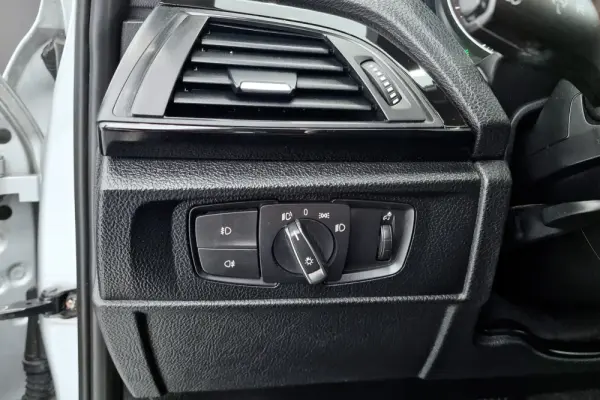 BMW 120 d Pack M Auto 14