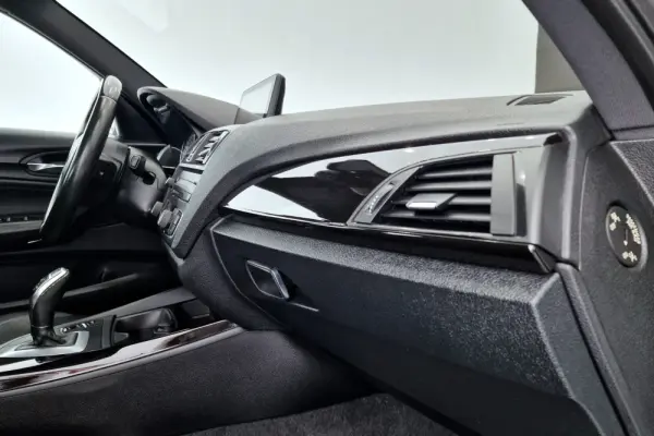 BMW 120 d Pack M Auto 23