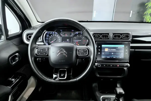 Citroën C3 1.2 PureTech Shine 12