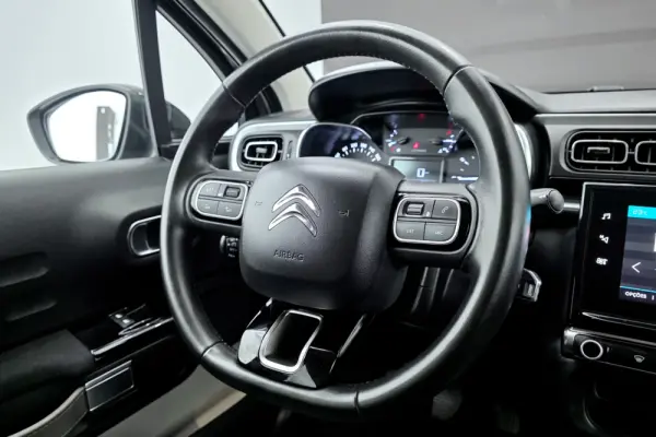 Citroën C3 1.2 PureTech Shine 13