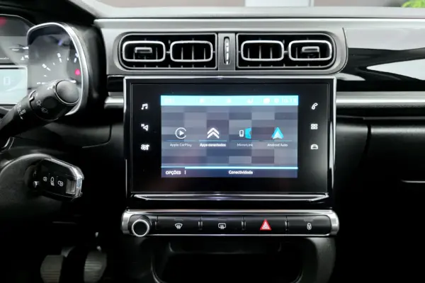 Citroën C3 1.2 PureTech Shine 18