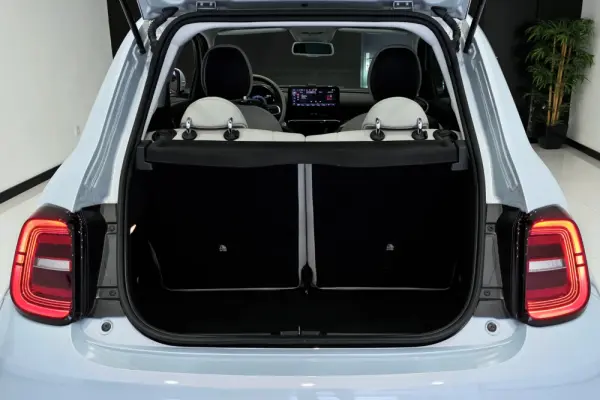 Fiat 500e C La Prima 13