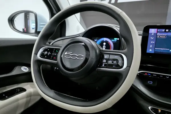 Fiat 500e C La Prima 17