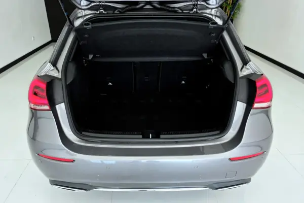 Mercedes-Benz A 180 d 7G-DCT Progressive 13