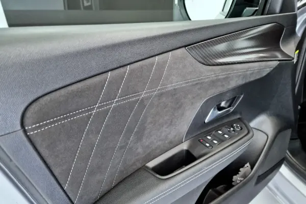 Opel Mokka 1.2 T Ultimate AT 9