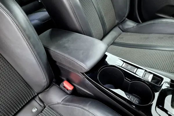 Peugeot 2008 1.2 PureTech GT Line EAT8 21