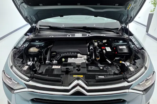 Citroën C4 PureTech 130 Stop&Start EAT8 PLUS 32