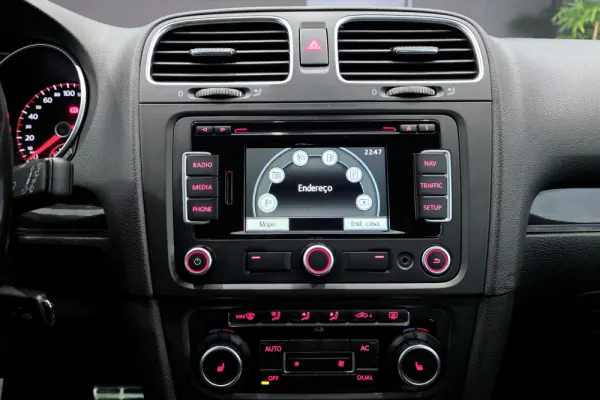 Volkswagen Golf 2.0 TSi GTI DSG 23