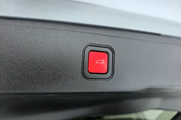 Jeep Avenger 54 kWh Summit Plus 15