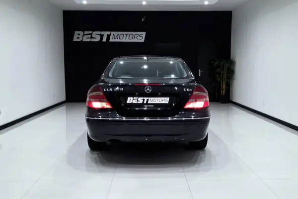 Mercedes-Benz CLK 270 CDi Avantgarde 6