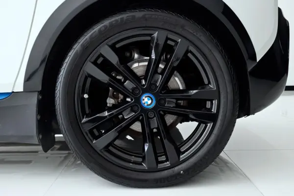 BMW i3 120Ah 27