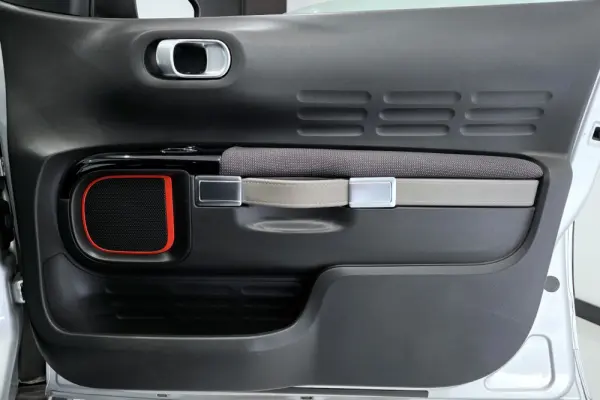 Citroën C4 Cactus Pure Tech 110 Stop&Start EAT6 Shine 28