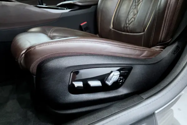 BMW 530 e Pack Desportivo M 11