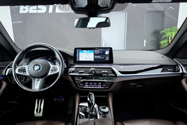 BMW 530 e Pack Desportivo M 7
