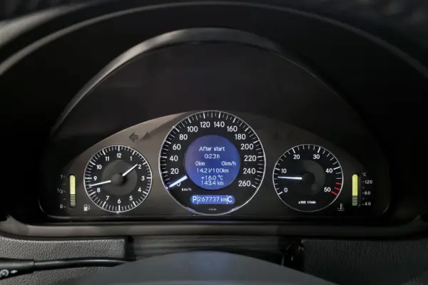 Mercedes-Benz CLK 270 CDi Avantgarde 22