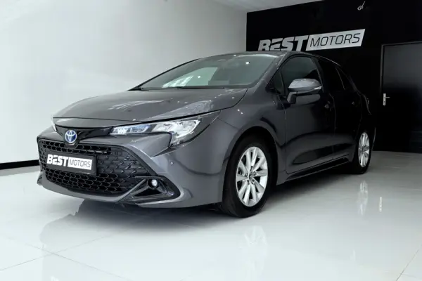 Toyota Corolla 1.8 Hybrid Comfort Plus 4