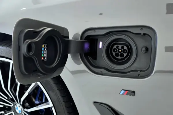 BMW 530 e Pack Desportivo M 47